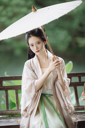 适合春天的主题名字